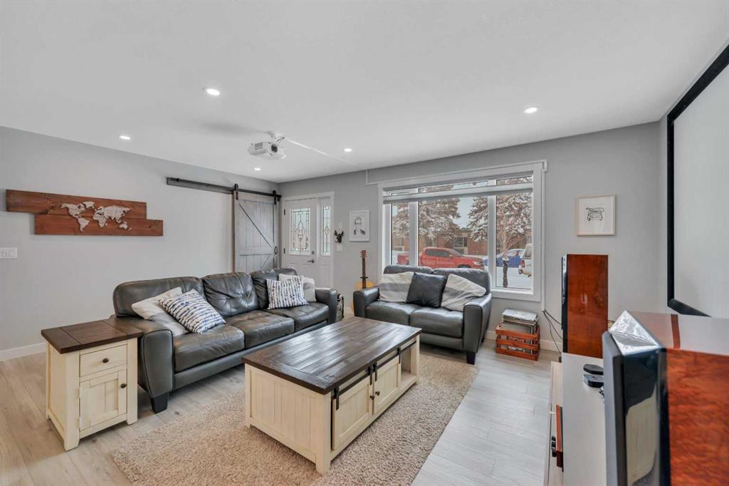 Picture for 5714 41 street Crescent  