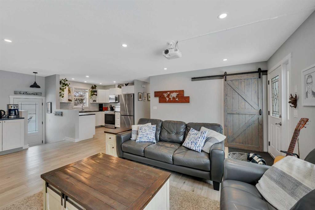 Picture for 5714 41 street Crescent  