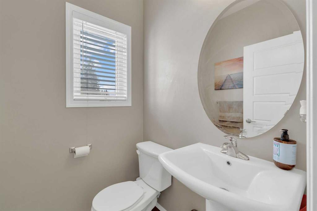 Picture for 7424 59 Avenue 