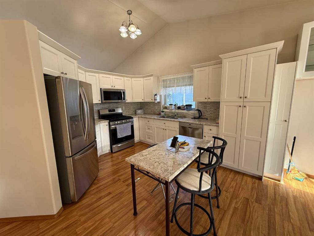 Picture for 5905 61 Ave  