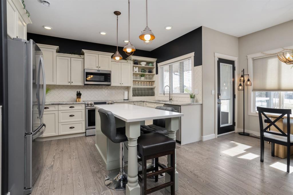 Picture for 5215 35 Avenue 