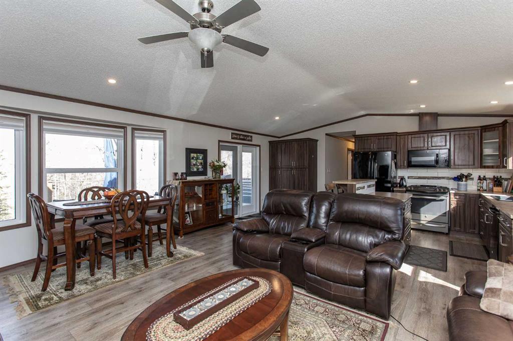 Picture for 101, 41310 Range Road 282  