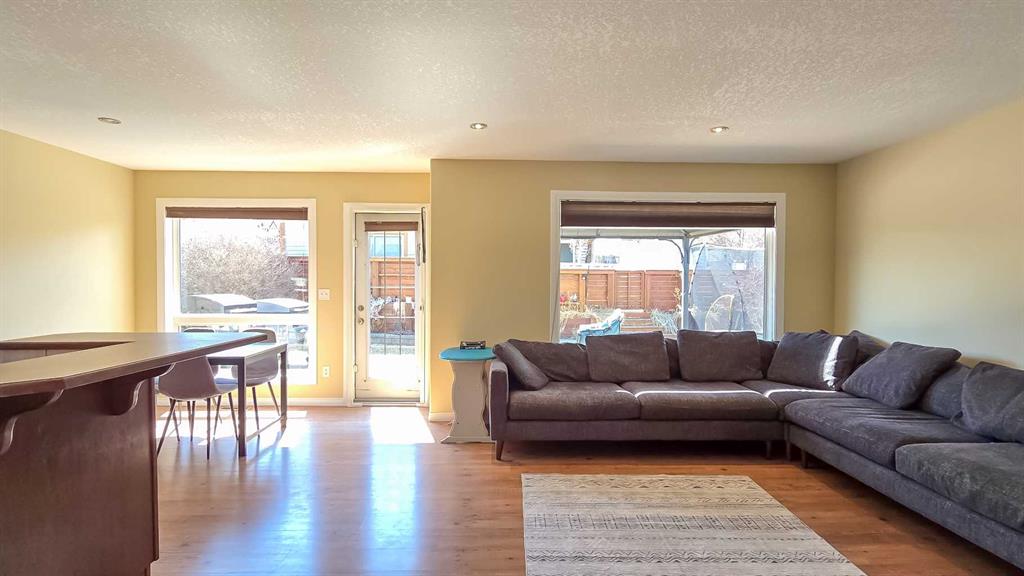 Picture for 5837 Park Street 