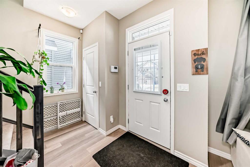 Picture for 179 River Heights Crescent 