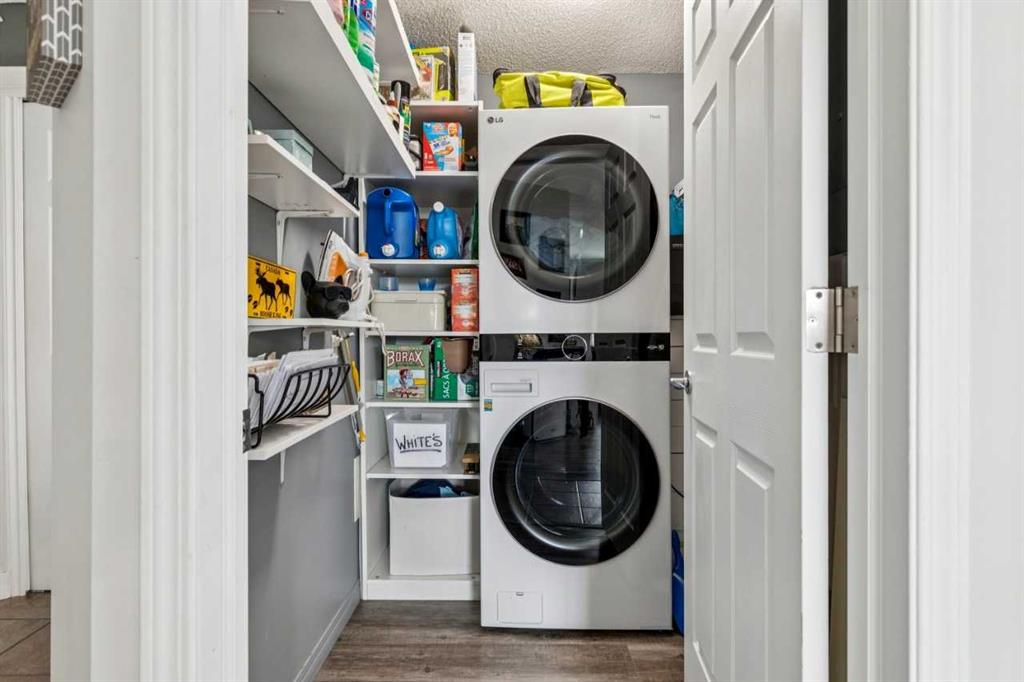 Picture for 211, 25 Prestwick Drive SE