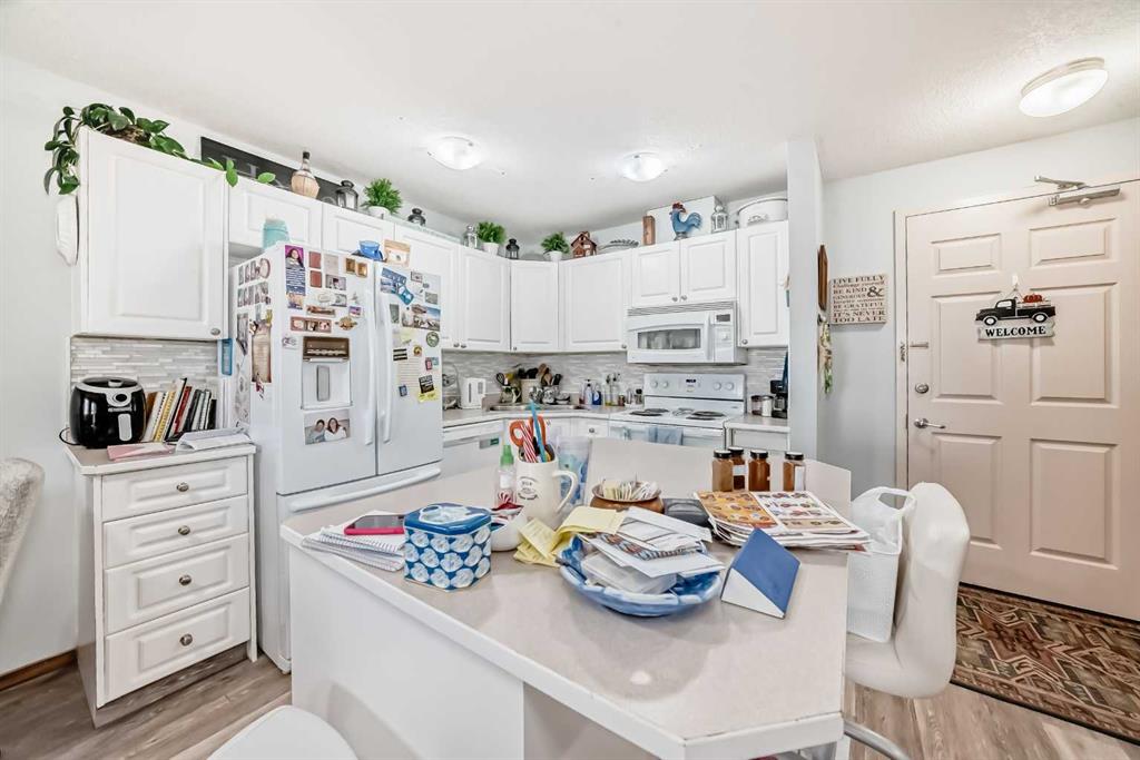 Picture for 214, 60 Jacobs Close 