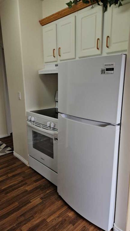 Picture for 204, 5519 Kerry Wood Drive 