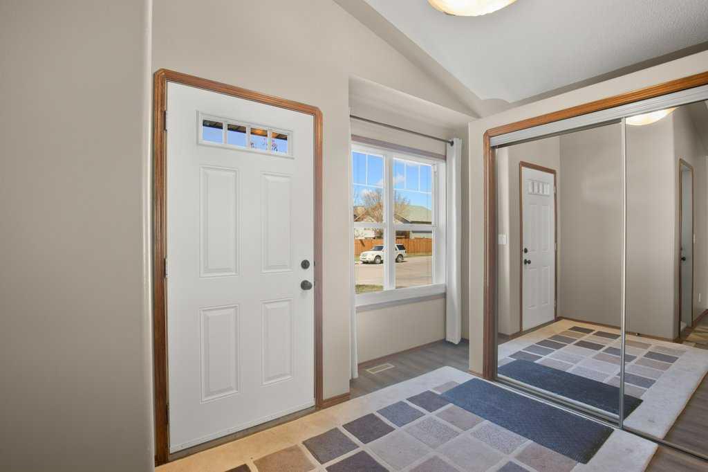 Picture for 19 Isherwood Close 