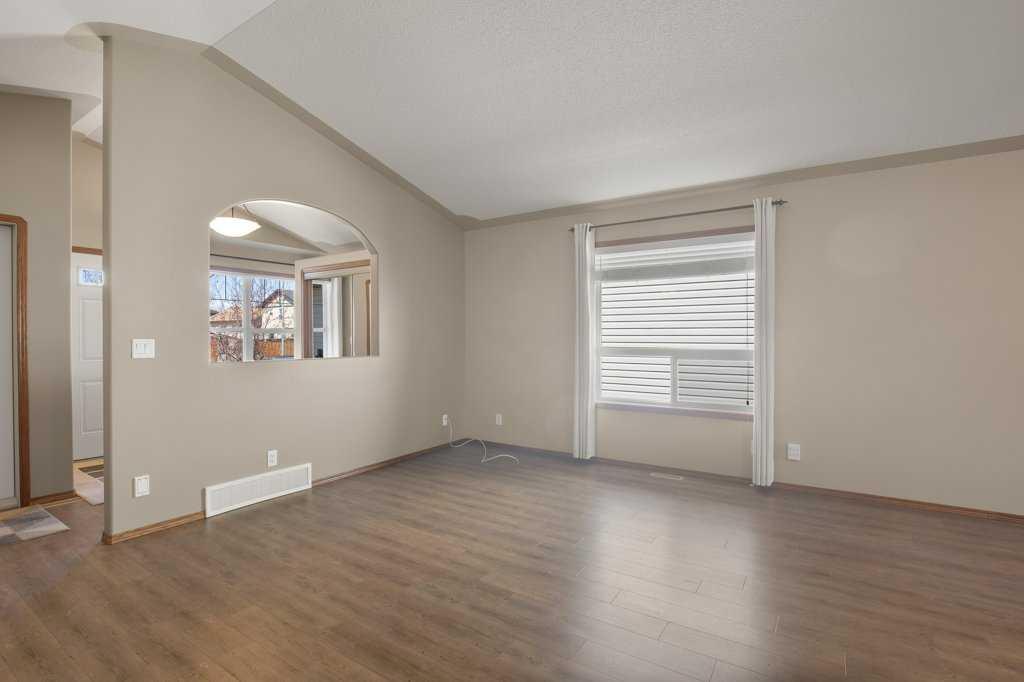 Picture for 19 Isherwood Close 