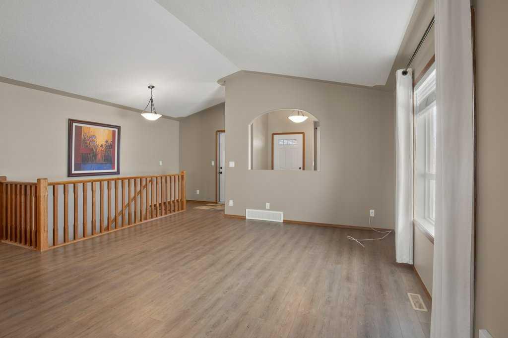 Picture for 19 Isherwood Close 