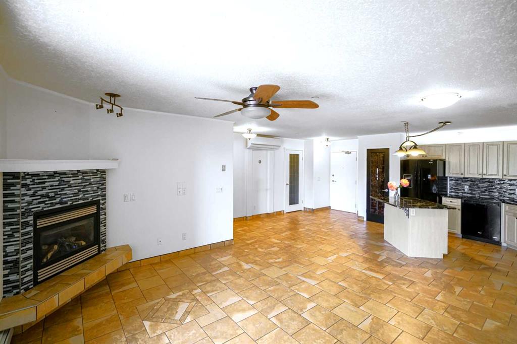 Picture for 101, 4834 52A Street 