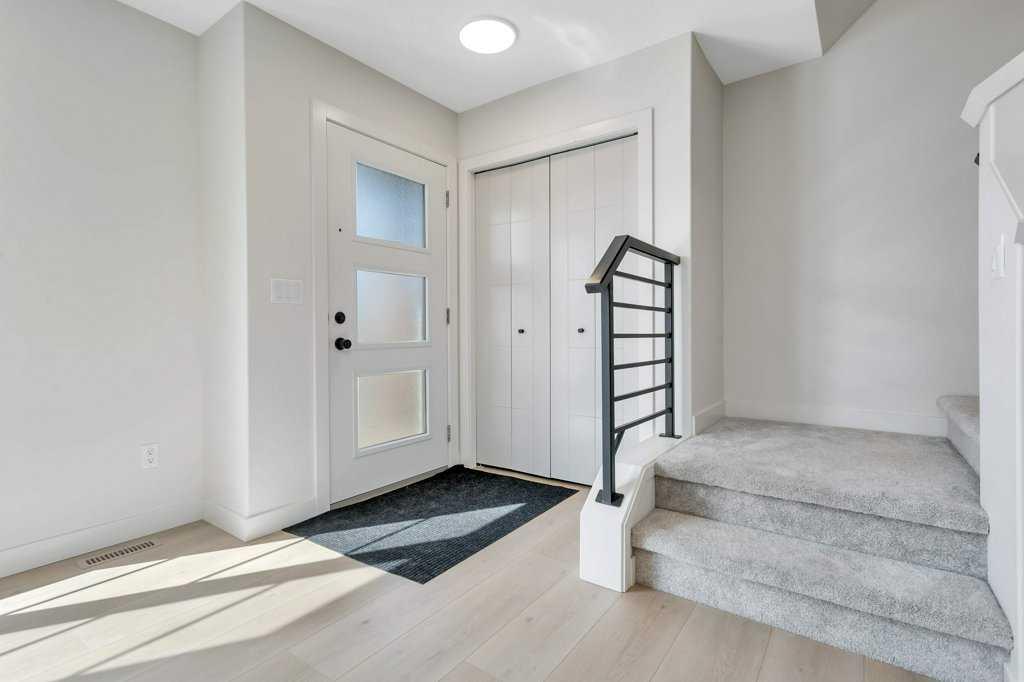 Picture for 58 Lake Street 