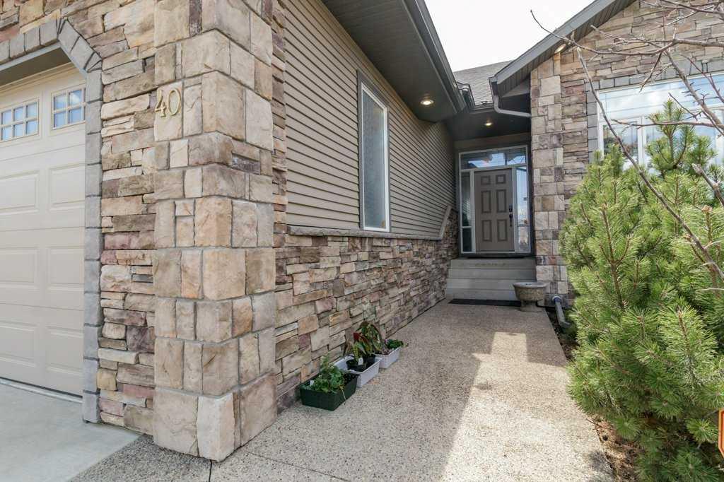 Picture for 40 Oakwood Close 