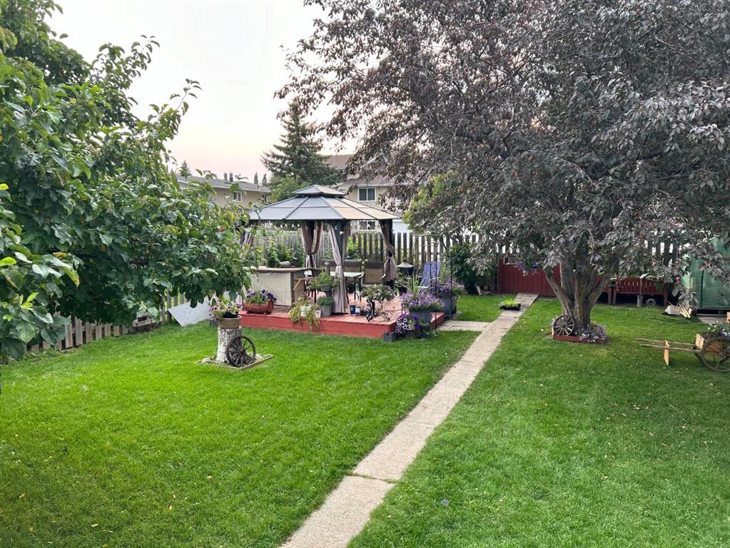 Picture for 5748 55 Street 