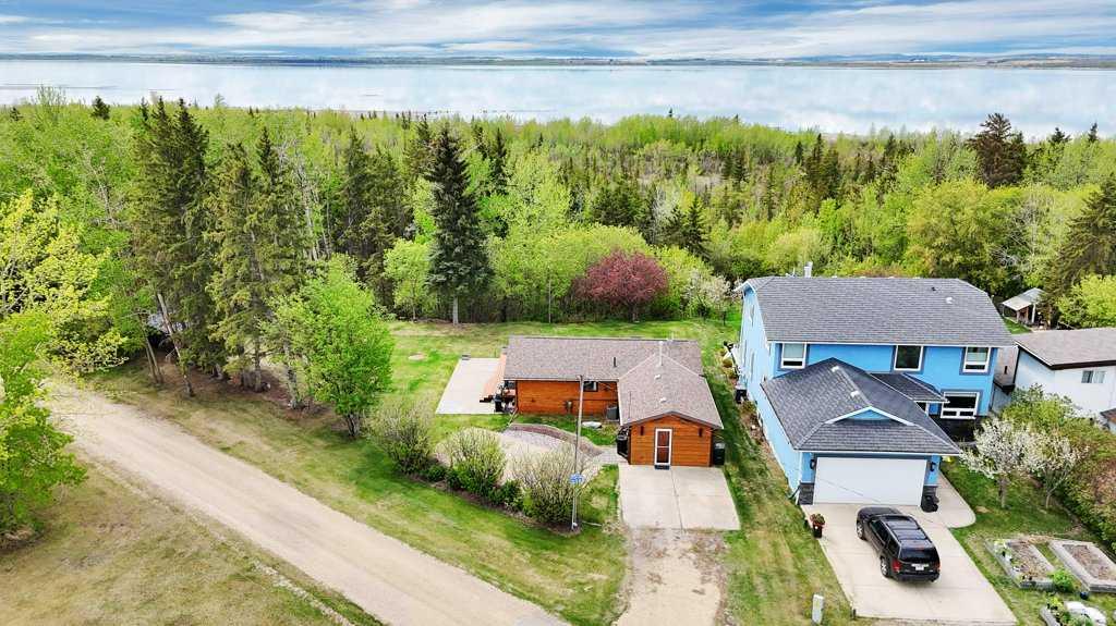 Picture for 236, 41124 Range Road 282  