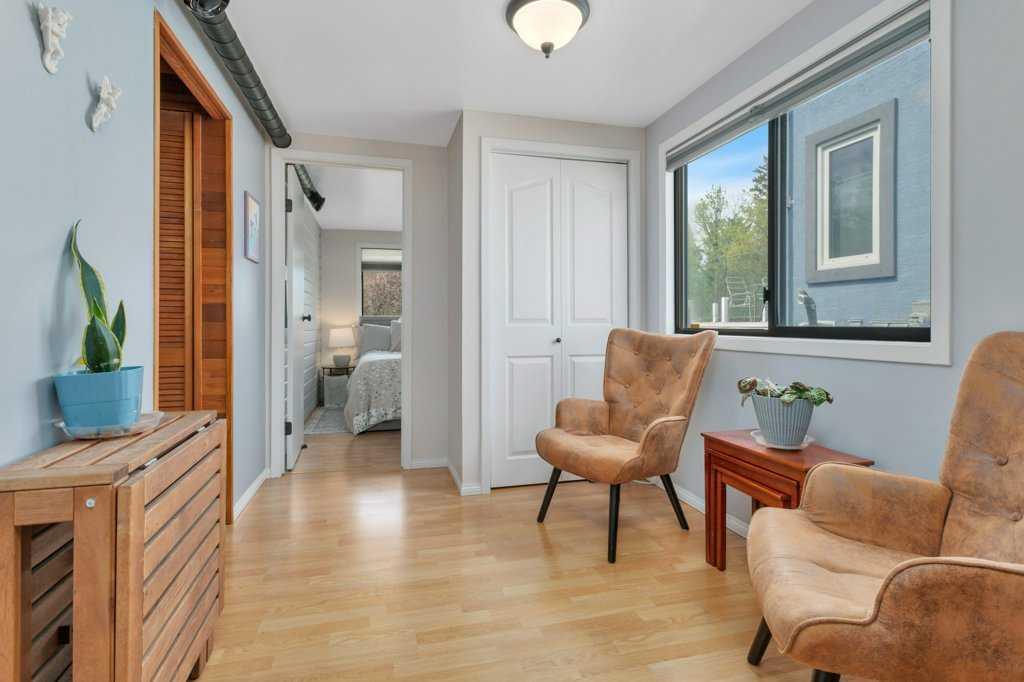 Picture for 236, 41124 Range Road 282  
