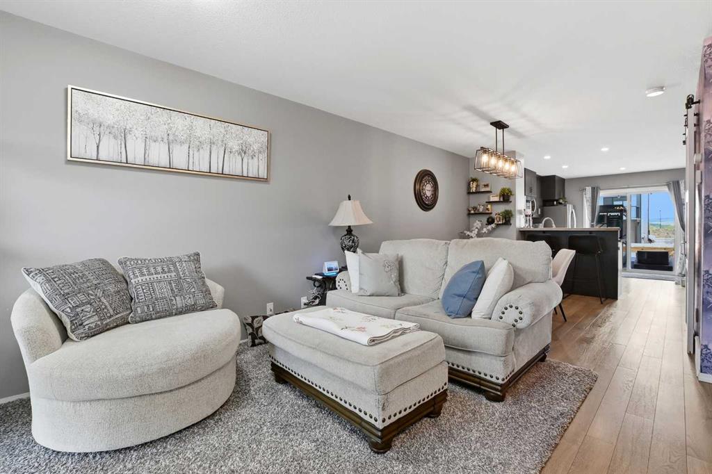 Picture for 305, 339 Viscount Drive 