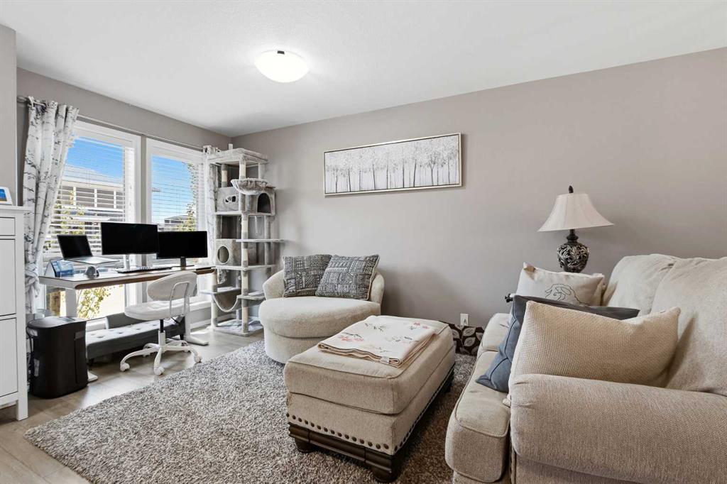 Picture for 305, 339 Viscount Drive 