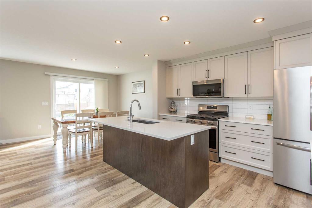 Picture for 71 Bardwell Way 