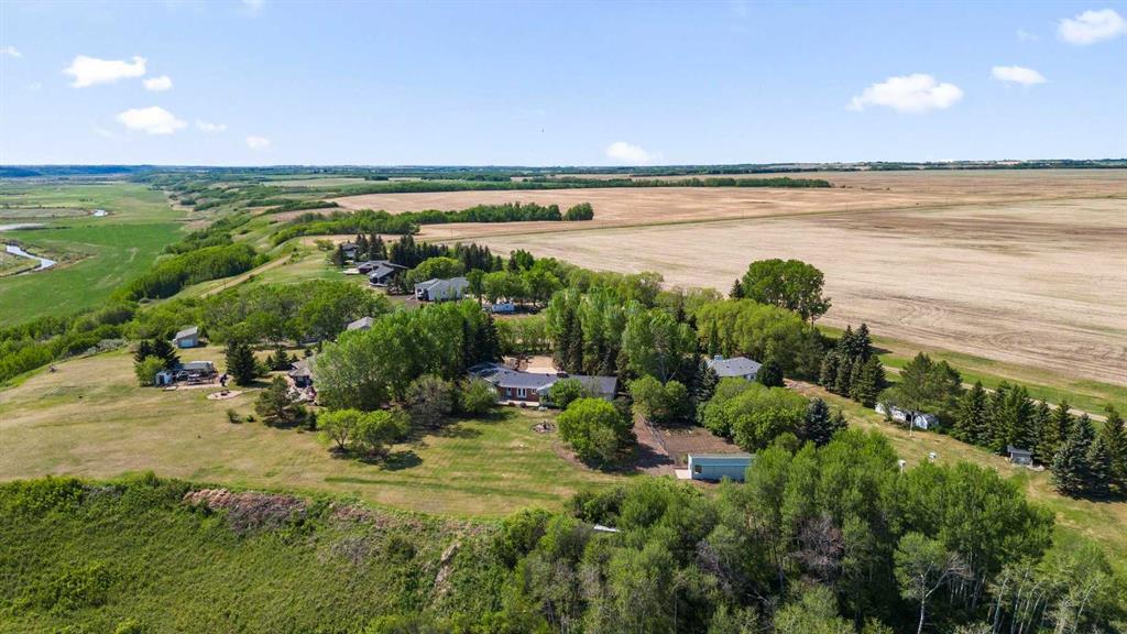 Picture for 46139 Range Road 205  