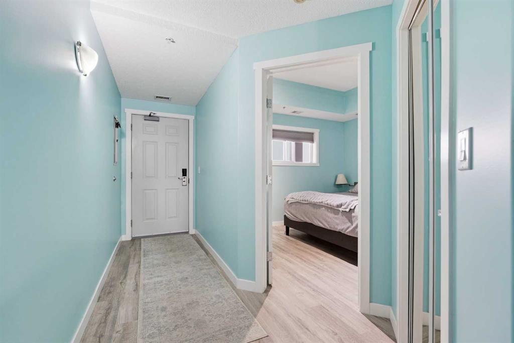Picture for 412, 5100 Lakeshore Drive 