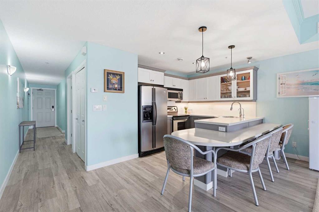 Picture for 412, 5100 Lakeshore Drive 