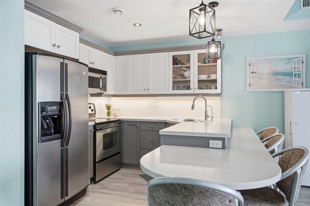 Picture for 412, 5100 Lakeshore Drive 