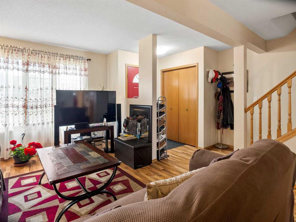 Picture for 21 Dixon Crescent 
