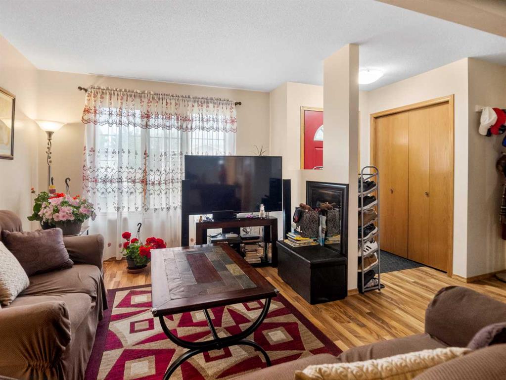 Picture for 21 Dixon Crescent 