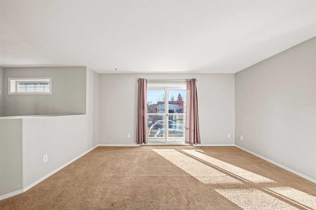 Picture for 5, 4626 44 Street 