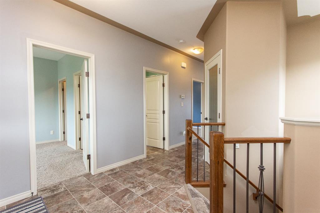 Picture for 101 Valley Crescent 