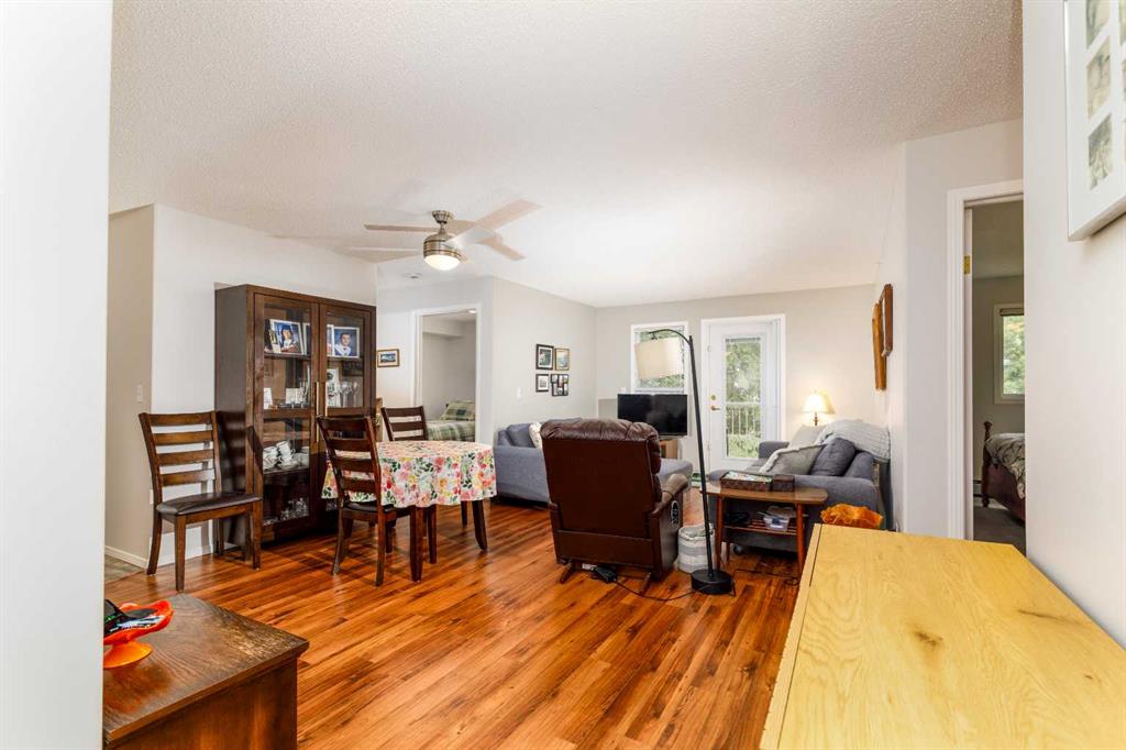 Picture for 328, 56 Carroll Crescent 