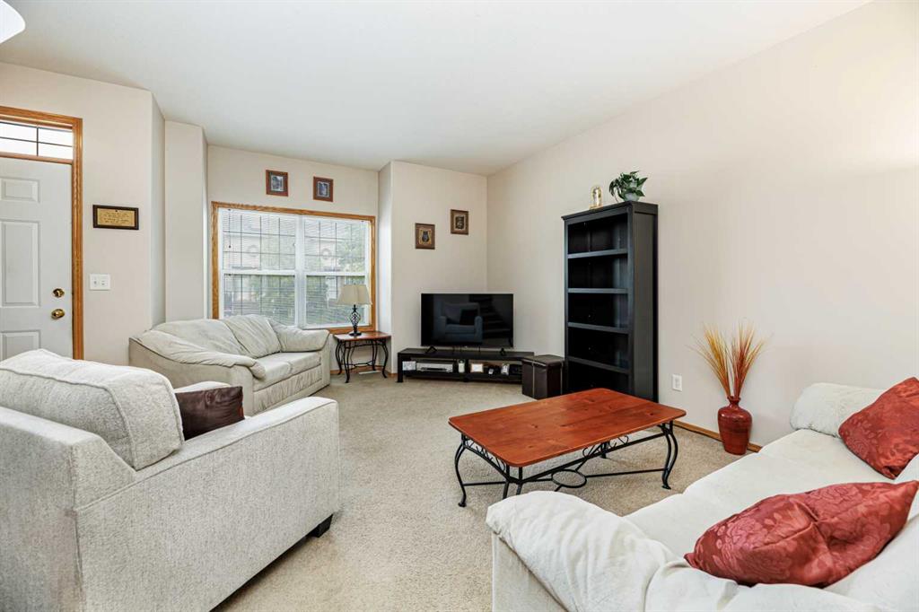 Picture for 53 Adams Close 