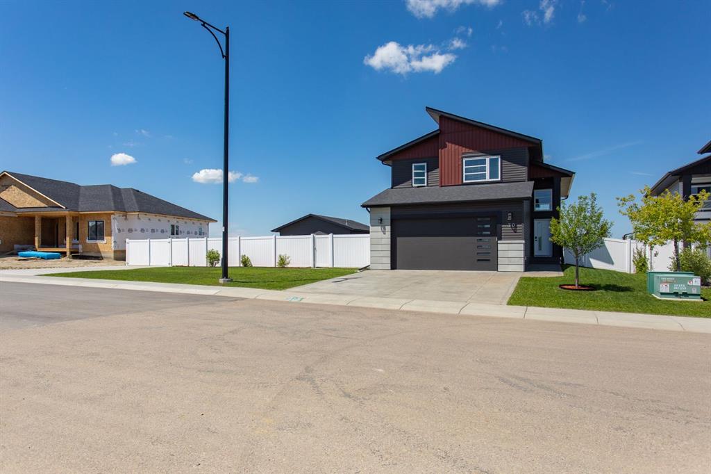 Picture for 70 PARLBY Crescent 