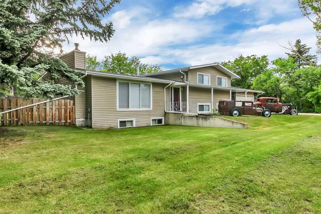 Picture for 4, 39026 Range Road 275  