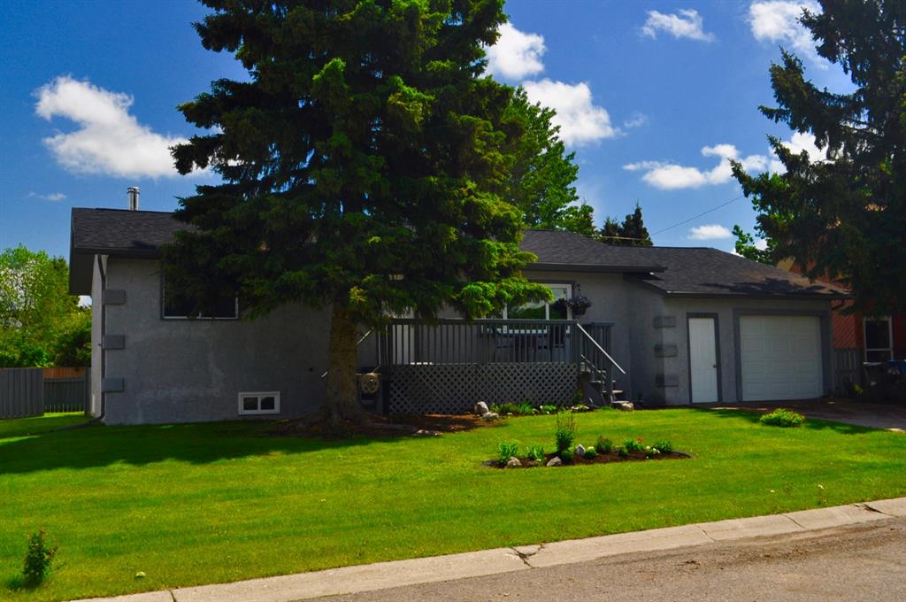 CIR Realty Sundre/AB ' 1108 Main Avenue East , Sundre, 0226 ,T0M 1X0