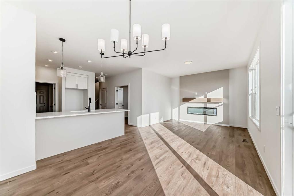 Picture for 81 Southborough Square  https://www.cirrealty.ca/reb/creb/00/A2260500_16.jpg
