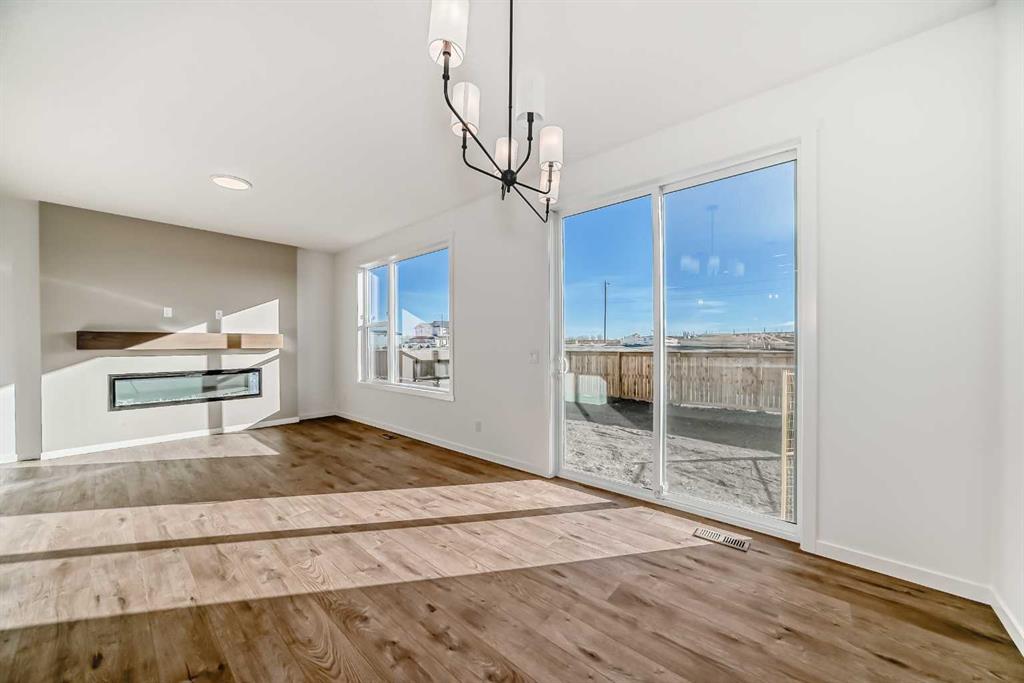 Picture for 81 Southborough Square  https://www.cirrealty.ca/reb/creb/00/A2260500_17.jpg