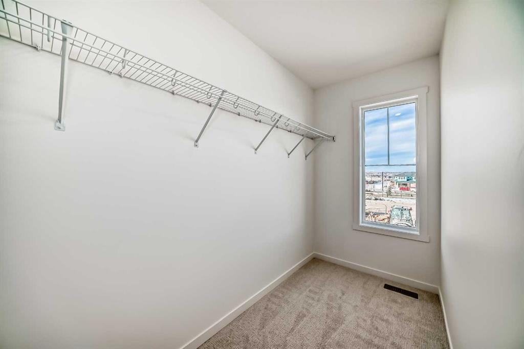 Picture for 81 Southborough Square  https://www.cirrealty.ca/reb/creb/00/A2260500_32.jpg