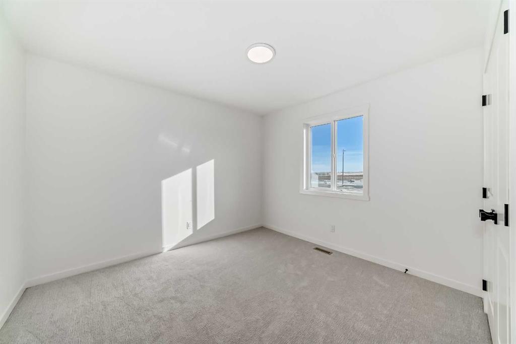 Picture for 81 Southborough Square  https://www.cirrealty.ca/reb/creb/00/A2260500_33.jpg
