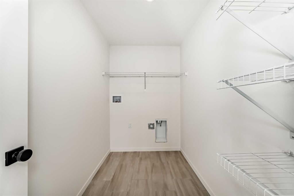 Picture for 81 Southborough Square  https://www.cirrealty.ca/reb/creb/00/A2260500_41.jpg