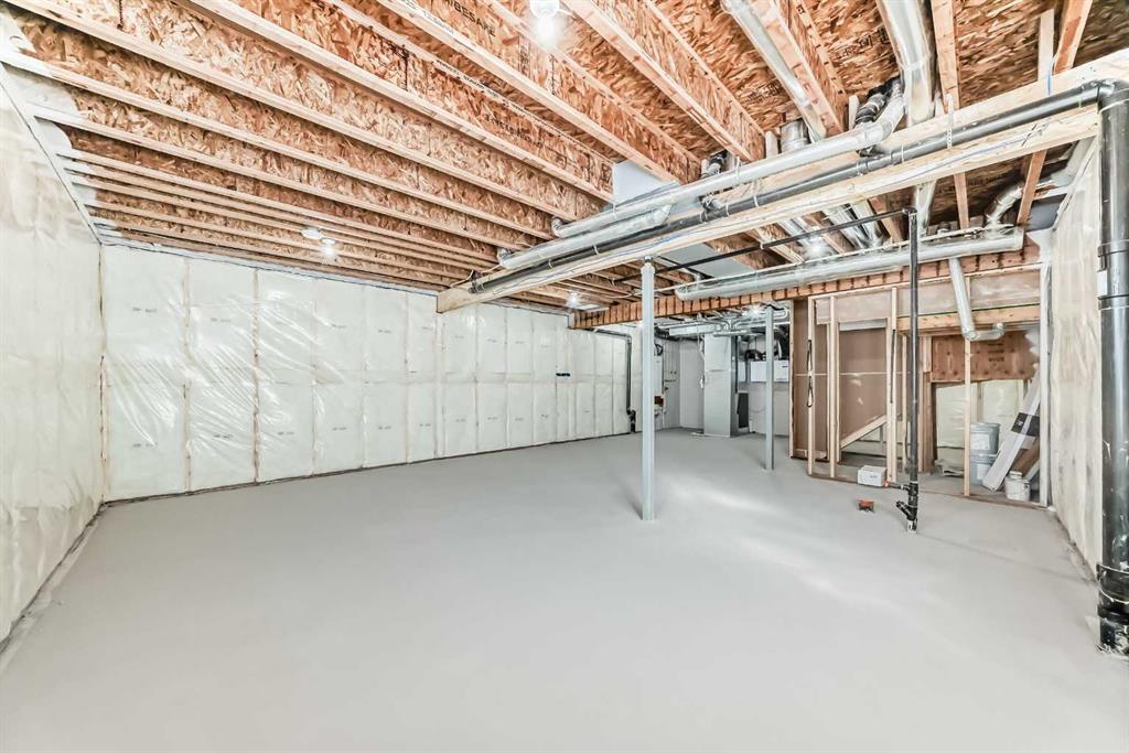 Picture for 81 Southborough Square  https://www.cirrealty.ca/reb/creb/00/A2260500_43.jpg