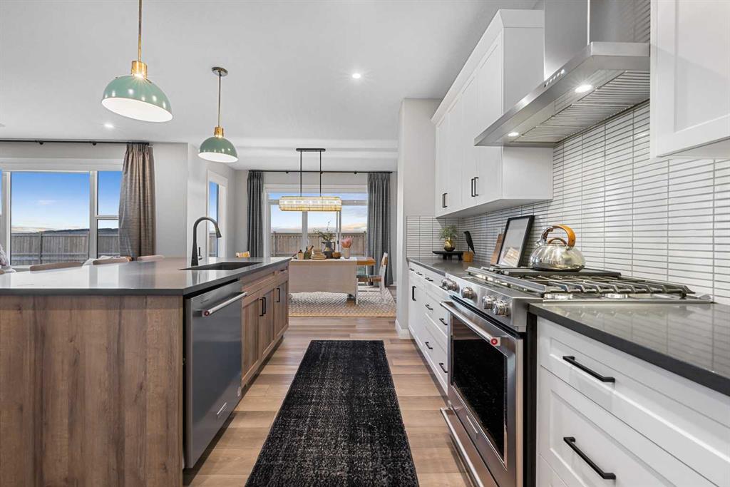 Picture for 207 Brander Avenue  https://www.cirrealty.ca/reb/creb/00/A2263800_29.jpg