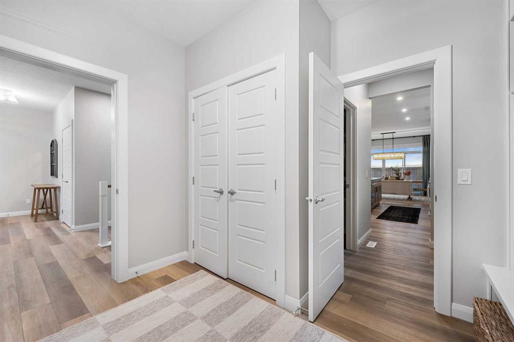 Picture for 207 Brander Avenue  https://www.cirrealty.ca/reb/creb/00/A2263800_33.jpg