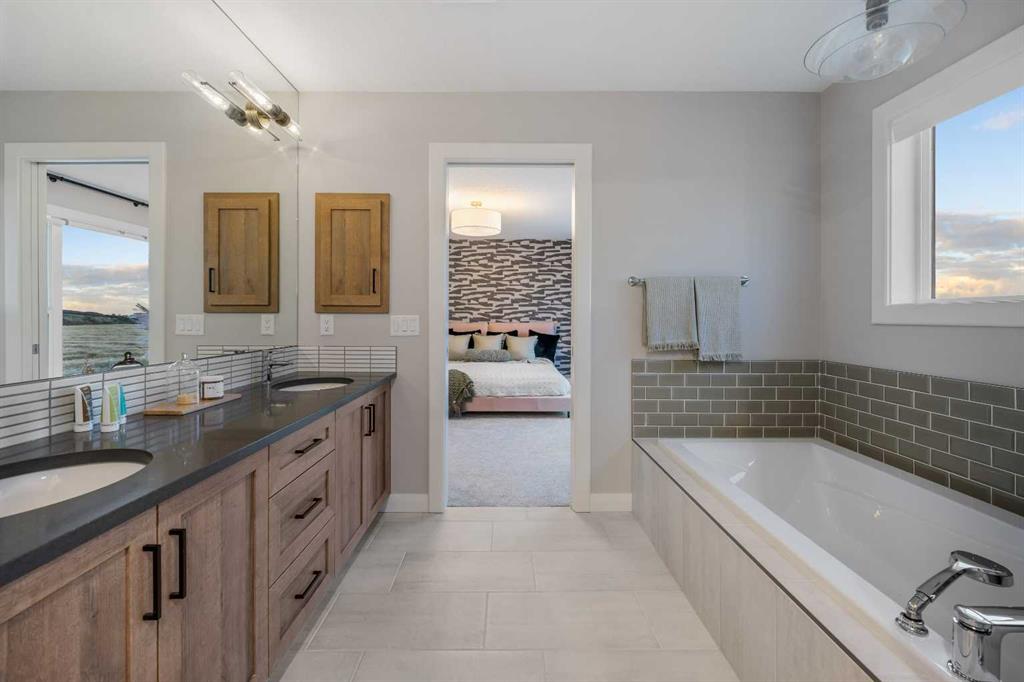 Picture for 207 Brander Avenue  https://www.cirrealty.ca/reb/creb/00/A2263800_42.jpg