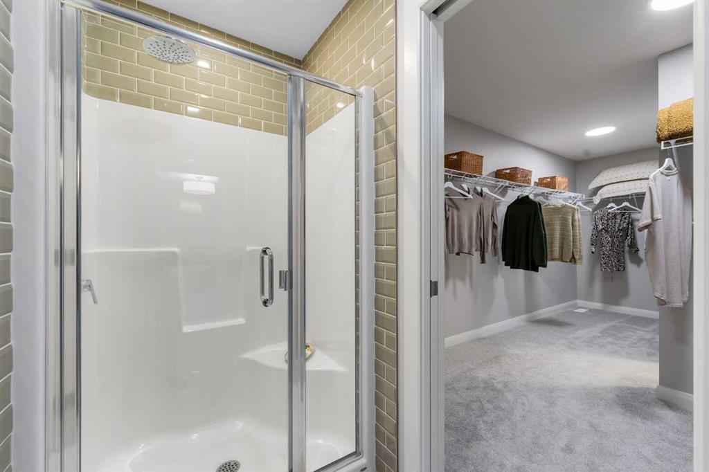 Picture for 207 Brander Avenue  https://www.cirrealty.ca/reb/creb/00/A2263800_43.jpg