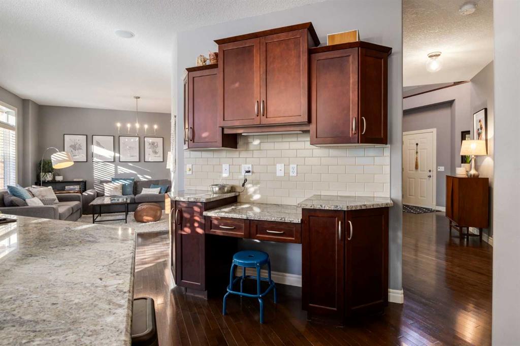 Picture for 27 Tuscany Estates Drive NW https://www.cirrealty.ca/reb/creb/00/A2266700_20.jpg