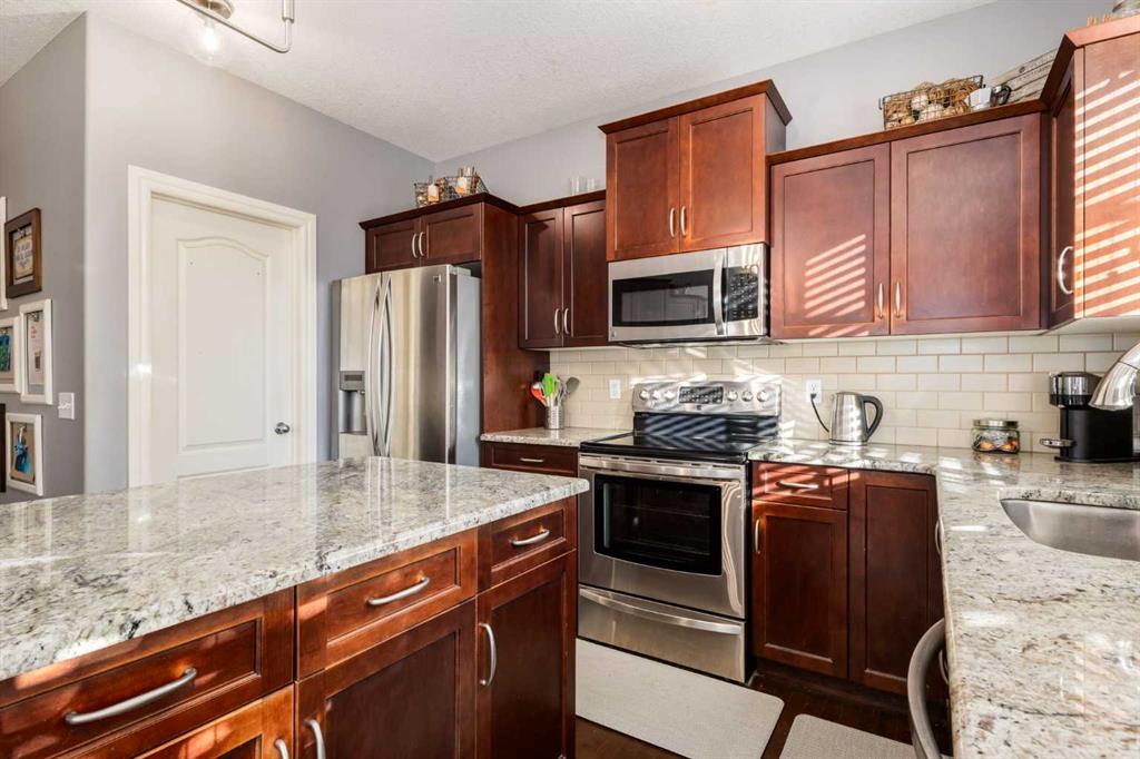 Picture for 27 Tuscany Estates Drive NW https://www.cirrealty.ca/reb/creb/00/A2266700_22.jpg