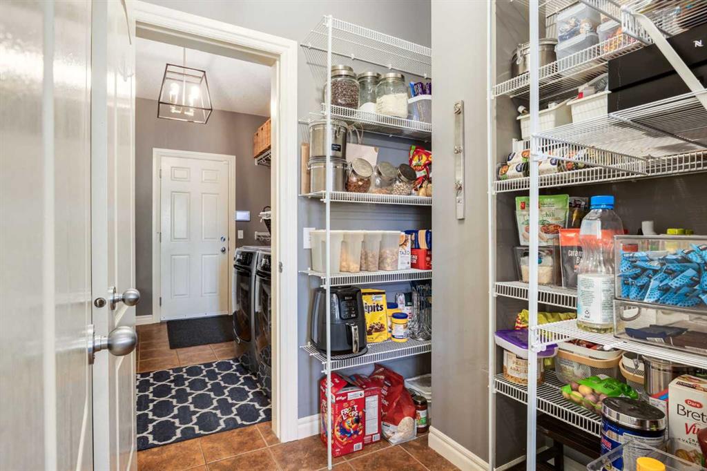 Picture for 27 Tuscany Estates Drive NW https://www.cirrealty.ca/reb/creb/00/A2266700_23.jpg