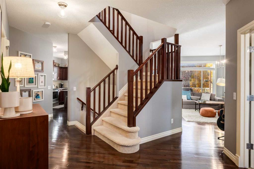 Picture for 27 Tuscany Estates Drive NW https://www.cirrealty.ca/reb/creb/00/A2266700_27.jpg